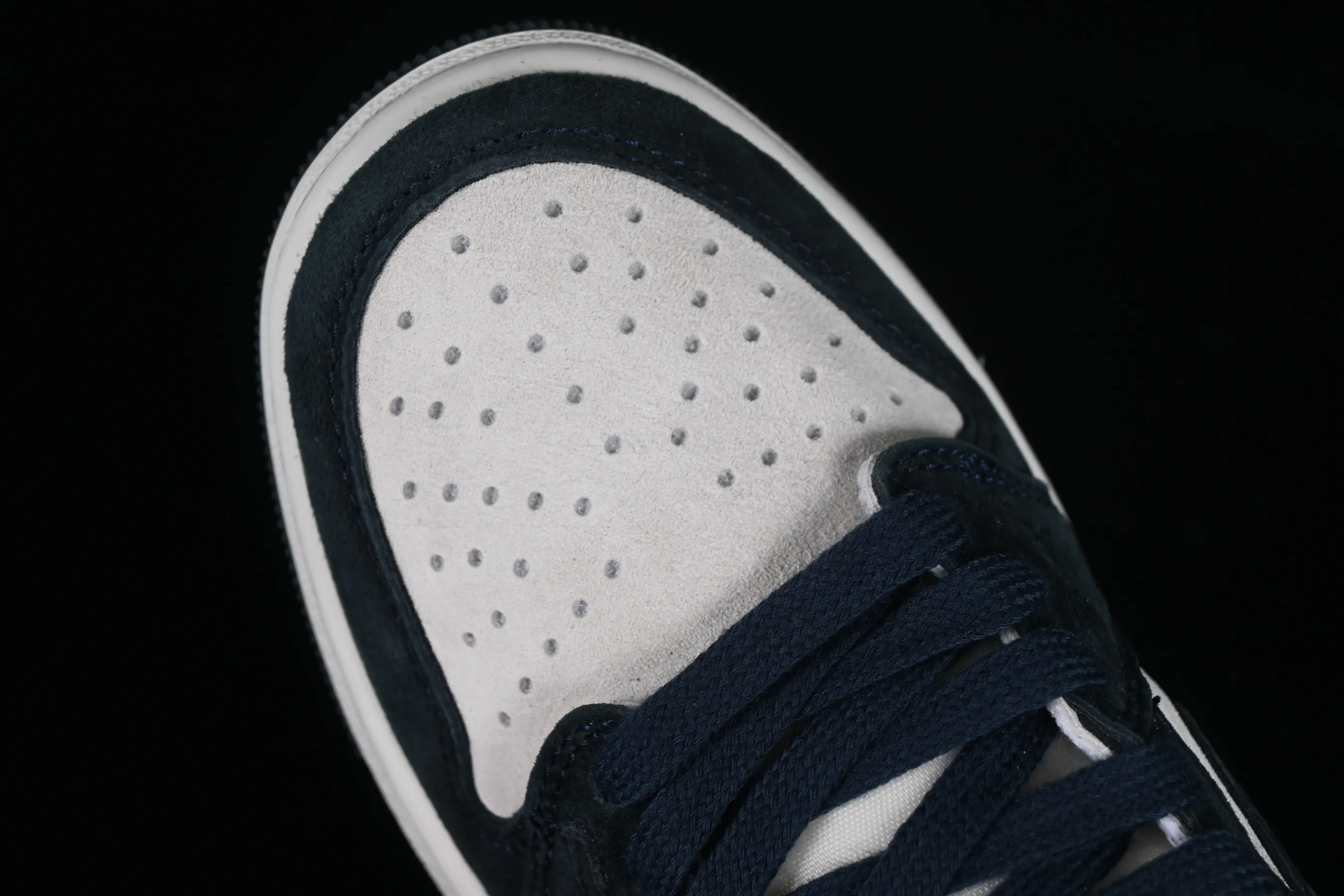 All Categories Air Jordan Jordan Series Basketball Shoes Air Jordan 1 Low Travis Scott x Air Jordan 1 Low OG AJ1 Joe 1 Reversed Overhook Joint Style Casual Sports Basketball Shoes DM7866-819